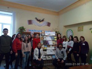 Понад Крутами вічність у сурми сурмить