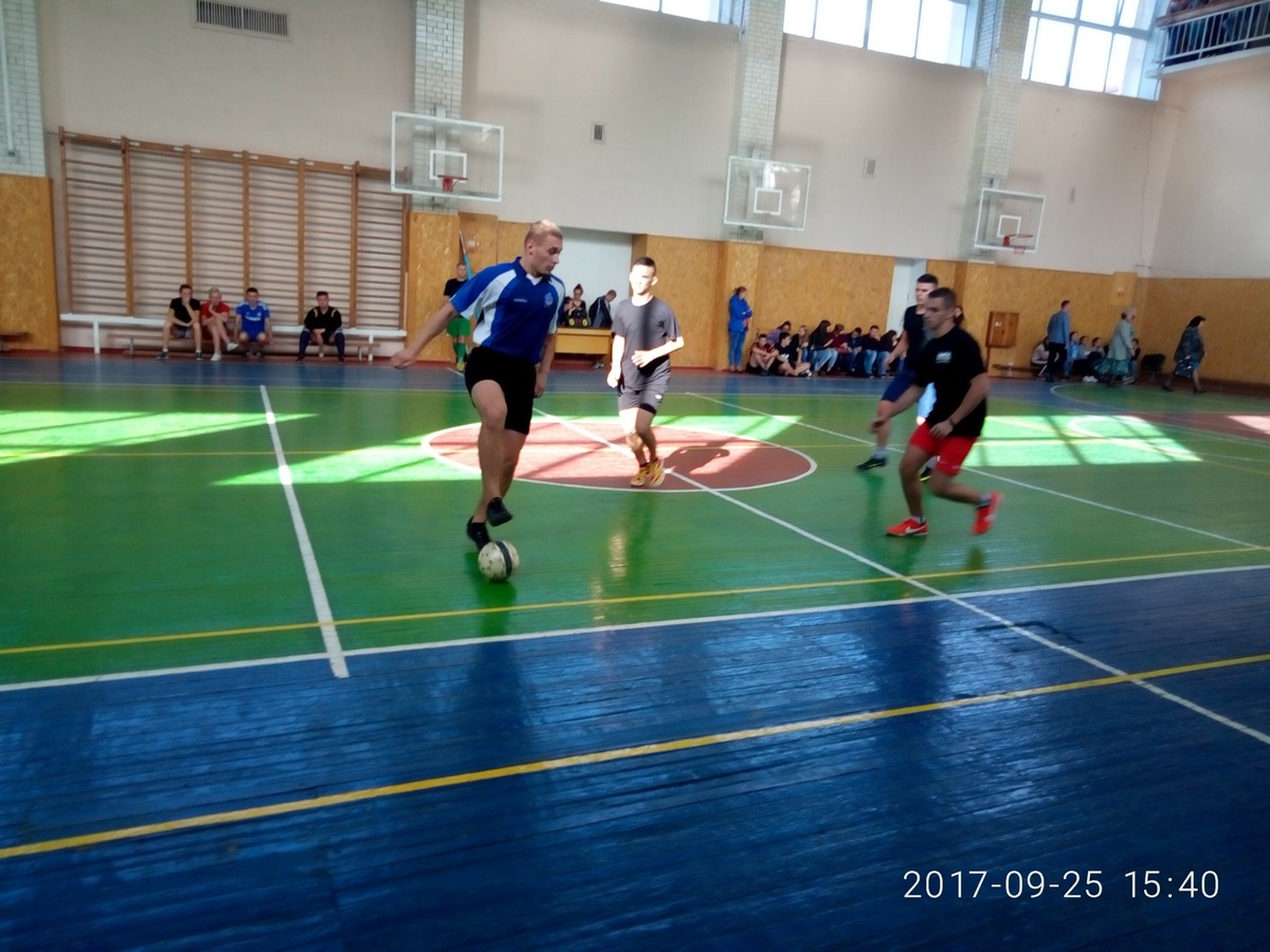 25.09 - 04.10.2017 – чемпіонат училища з футзалу