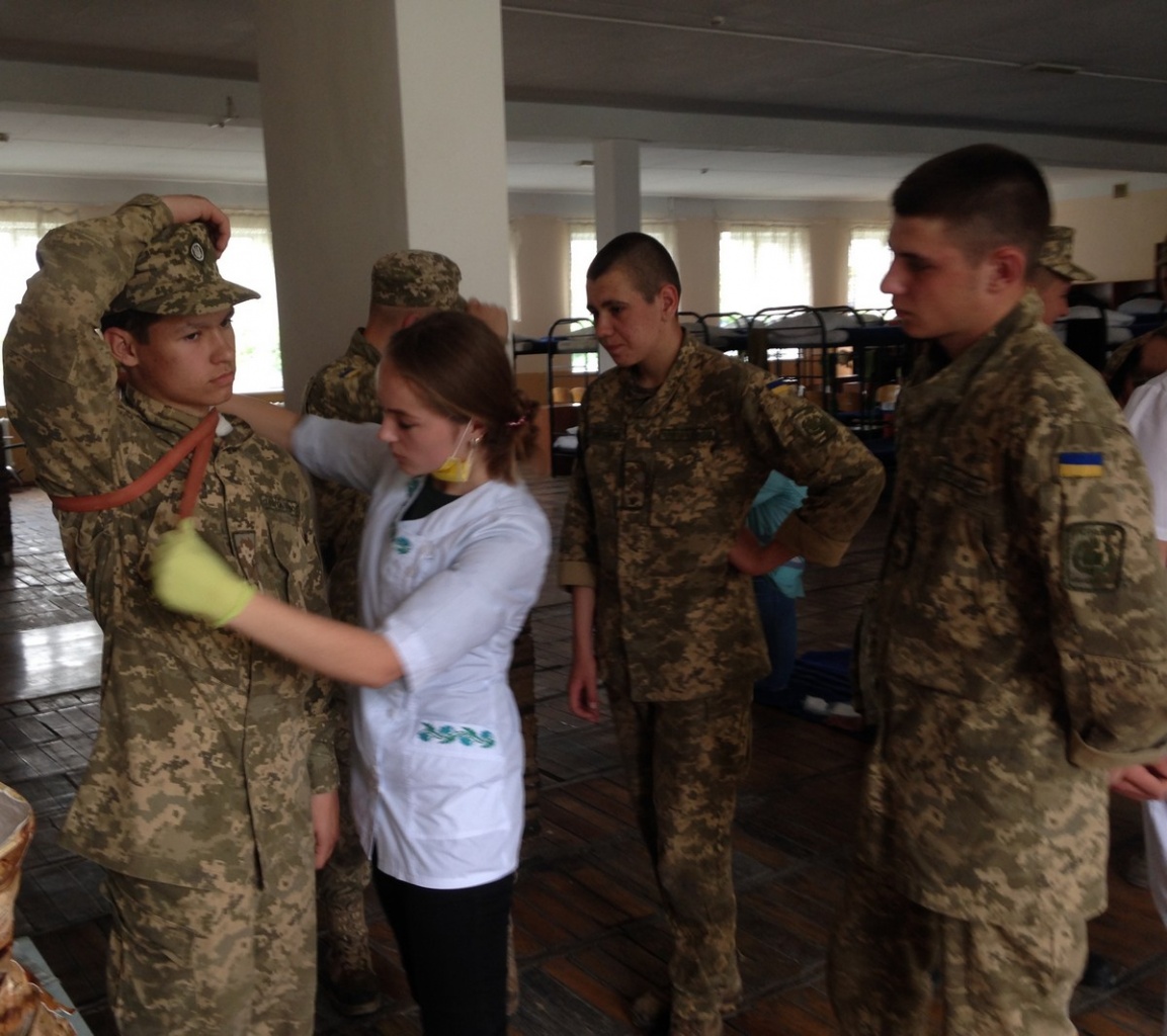 Проведення занять з домедичної допомоги під 