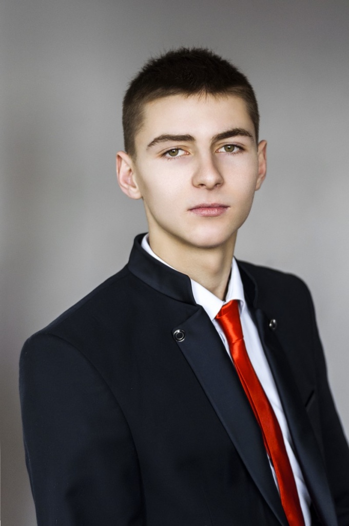 Рожок Олег Сергійович ІУ ф Б.jpg