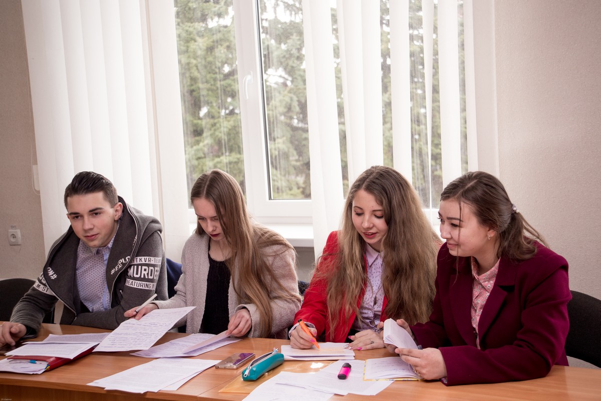 Засідання весняного дебатного турніру