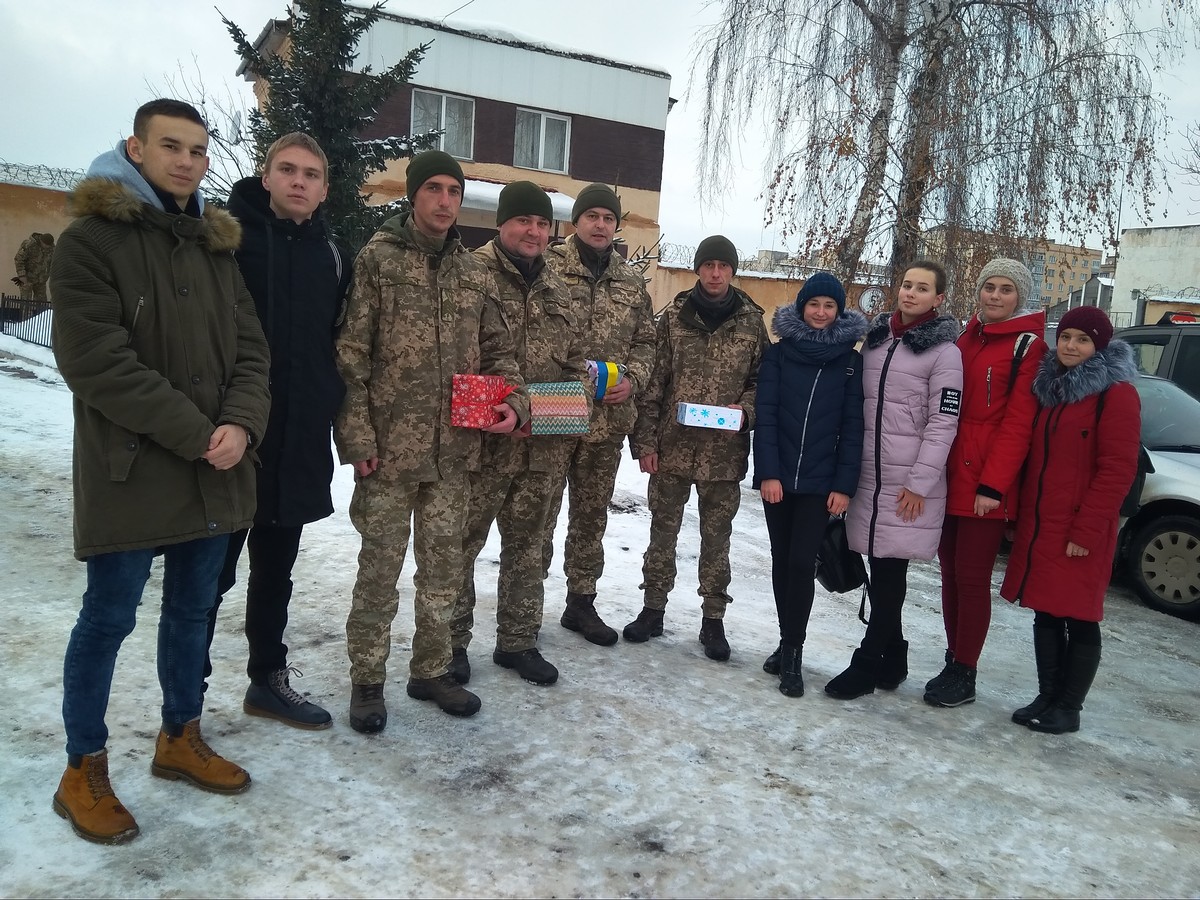 Студенти ІІІфА, ІІІфБ, ІІІфВ та ІІлаб підтримали акцію Твори добро