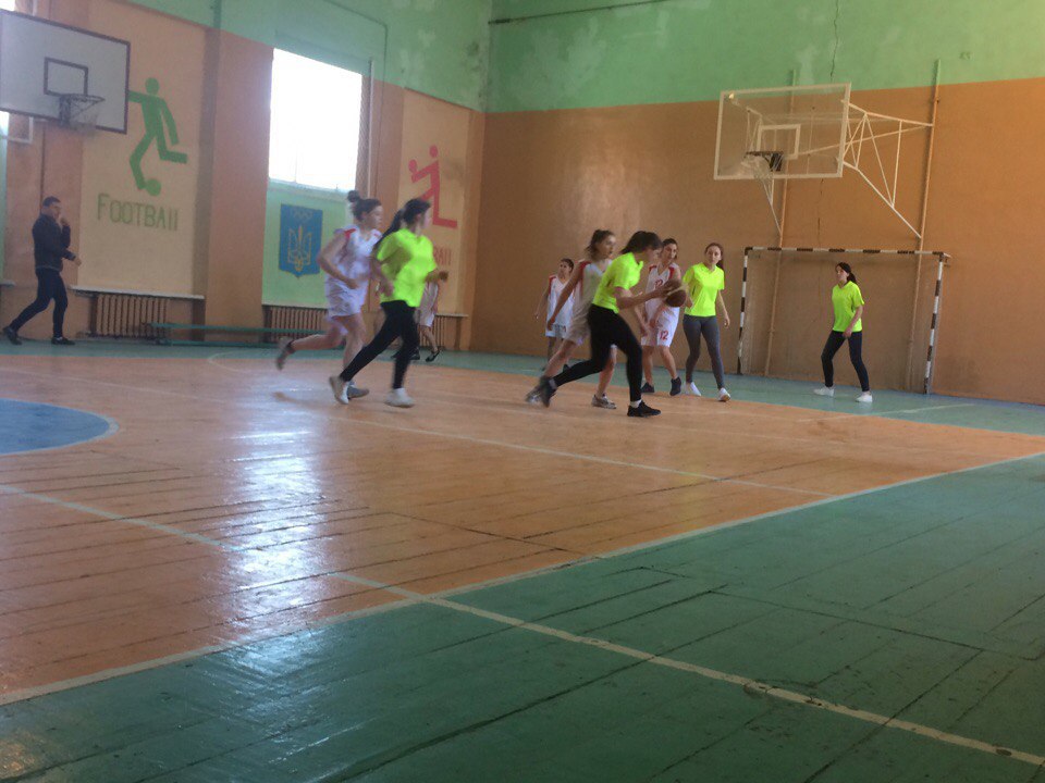 в Кам'янець-Подільському коледжі будівництва, архітектури та дизайну проводився чемпіонат міста з баскетболу серед команд ВНЗ І-ІІ рівня акредитації