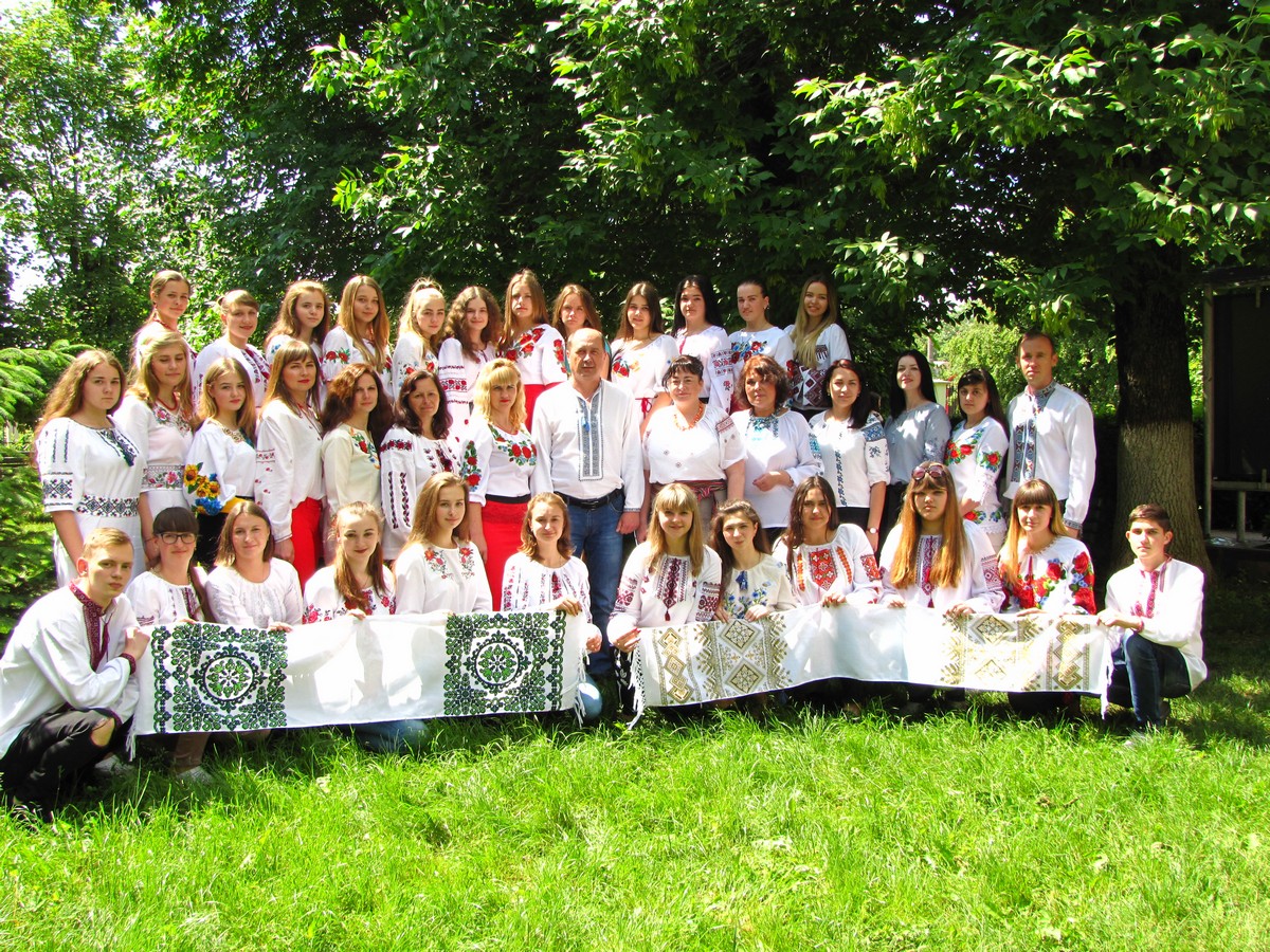 Вишиванка генетичний код нації