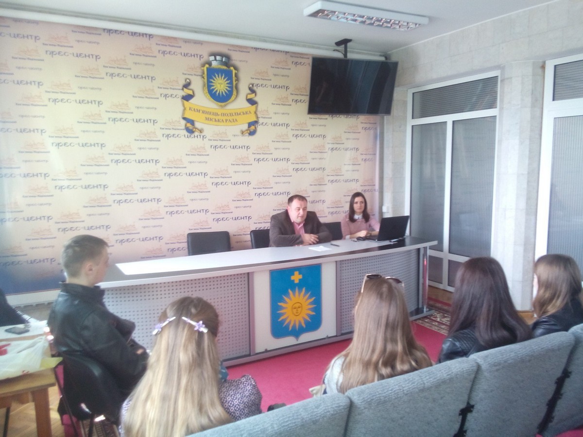 Зустріч активістів студентського парламенту із заступником міського голови В.А.Савчуком