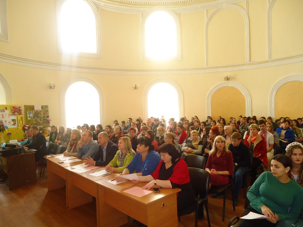 "Осінній дебют" на І курсі спеціальності "Лікувальна справа" групи А, «Лабораторна діагностика» та «Акушерська справа»