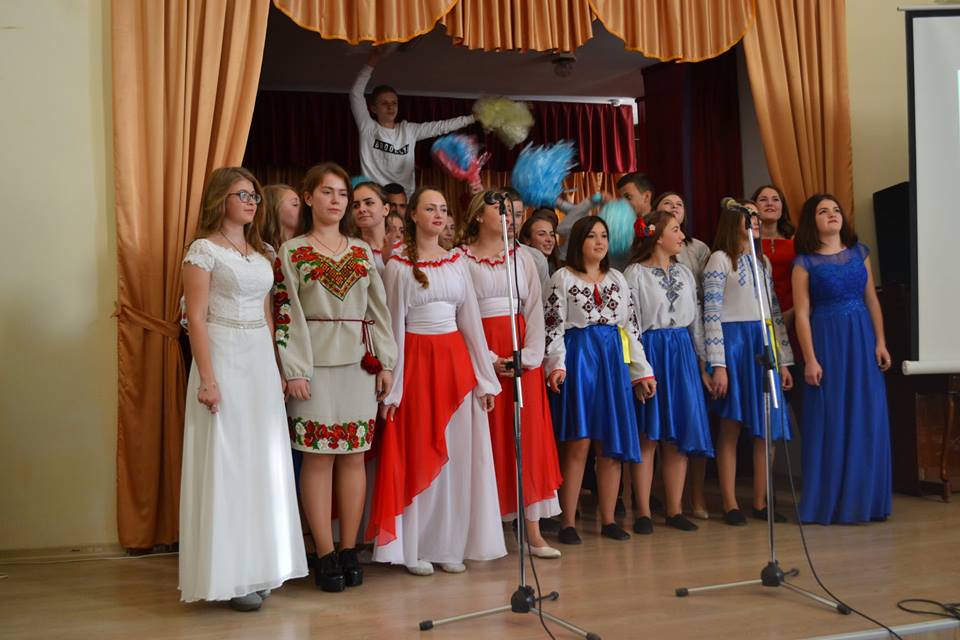 Осінній дебют